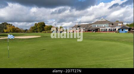 Dudsbury Golf Club Hotel & Spa, Christchurch Road, Ferndown, Bournemouth, Dorset, Inghilterra, Regno Unito - vista della clubhouse. Foto Stock