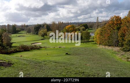 Dudsbury Golf Club Hotel & Spa, Christchurch Road, Ferndown, Bournemouth, Dorset, Inghilterra, Regno Unito - vista dal 12 ° tee. Foto Stock