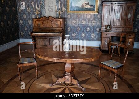 Walbrzych, Polonia - 18 luglio 2020: Castello di Ksiaz, la Sala giochi Foto Stock