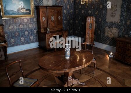 Walbrzych, Polonia - 18 luglio 2020: Castello di Ksiaz, la Sala giochi Foto Stock