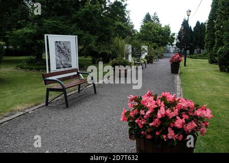Wałbrzych, Polonia - 18 luglio 2020: I giardini intorno a Palm House a Walbrzych Foto Stock