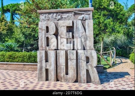 ROMA - SETTEMBRE 12: Segno per il film 'ben Hur' all'interno del Parco Divertimenti Cinecitta World, vicino a Roma, Italia, 12 settembre 2019. Il parco ufficialmente ope Foto Stock