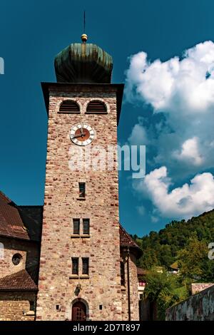 Triesenberg, Liechtenstein, 20 agosto 2018:- una vista della Chiesa Parrocchiale di San Giuseppe a Triesenberg. Triesenberg è il più grande comune di alta città Foto Stock