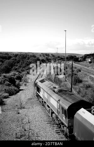 '66121' arrivando ad Aberthaw, passando per '66199'. Foto Stock