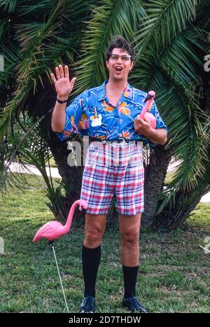 Malamente vestito Florida Man Waving, FL, Stati Uniti Foto Stock