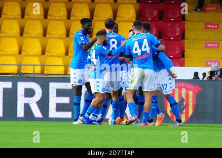 Stadio Ciro Vigorito, benevento, Italia, 25 Ott 2020, happiness Napoli durante Benevento Calcio vs SSC Napoli, Calcio italiano Serie A match - Credit: LM/Renato Olimpio/Alamy Live News Foto Stock