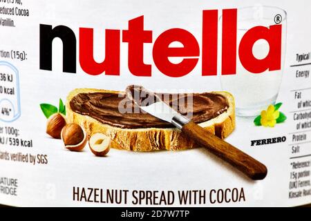 Cioccolato alla nocciola Nutella spalmato Foto Stock
