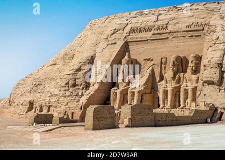 Templi di Abu Simbel, Abu Simbel, Egitto. Patrimonio dell'umanità dell'UNESCO Foto Stock