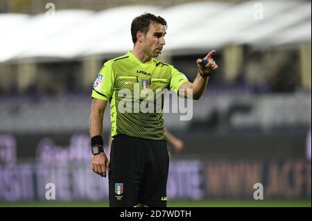 Stadio Artemio Franchi, firenze, 25 Ott 2020, arbitro Francesco Fourneau durante la partita ACF Fiorentina vs Udinese Calcio, Calcio italiano Serie A match - Credit: LM/Matteo Papini/Alamy Live News Foto Stock