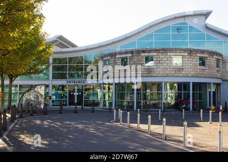 23 ottobre 2020 l'ingresso alla moderna Irlanda del Nord Stazione ferroviaria a Bangor County Down Foto Stock