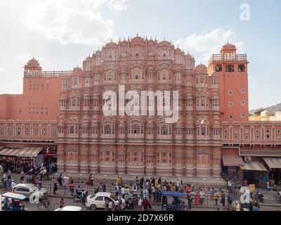 JAIPUR, INDIA - 20 MARZO 2019: Un colpo di pomeriggio del palazzo di hawa mahal a jaipur, india Foto Stock