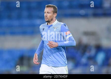 Lucas Leiva della SS Lazio durante la Serie A match tra Lazio e Bologna allo Stadio Olimpico, Roma, Italia, il 24 ottobre 2020. Foto di Giuseppe Maffia. Foto Stock