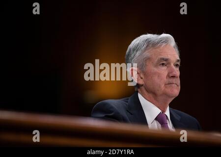 Jerome Powell, presidente della Federal Reserve consegna il rapporto annuale di politica monetaria delle riserve federali al Congresso davanti al Comitato bancario del Senato su Capitol Hill a Washington, D.C. il 26 febbraio 2019. Credit: Alex Edelman/The Photo Access Foto Stock