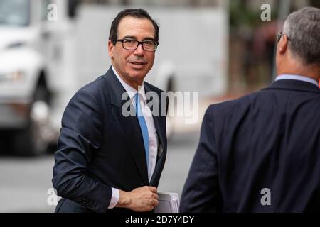 Il Segretario del Tesoro degli Stati Uniti Steven Mnuchin arriva per i colloqui il Vice Premier cinese Liu He e e il Rappresentante commerciale degli Stati Uniti Robert Lighthizer presso gli uffici del Rappresentante commerciale degli Stati Uniti a Washington, D.C. venerdì 10 maggio 2019. Credit: Alex Edelman/The Photo Access Foto Stock