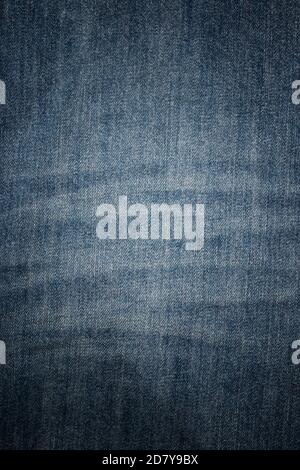 Texture di vecchi jeans indossati Foto Stock