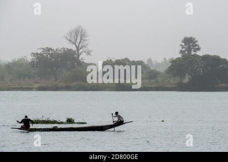 Pirogue (barca tradizionale), Bamako, Mali Foto Stock