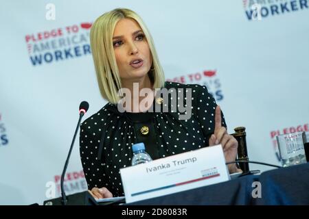 Il Consigliere al Presidente Ivanka Trump parla durante una riunione del Consiglio consultivo della politica della forza lavoro americana presso i Boys & Girls Clubs di Greater Washington, D.C., Stati Uniti, mercoledì 19 settembre 2019. Credit: Alex Edelman/The Photo Access Foto Stock