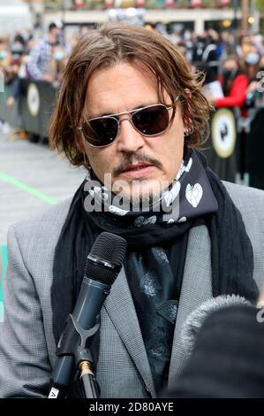 Johnny Depp partecipa al 'Crock of Gold: A pochi round con Shane McGowan' in anteprima durante il 16° Festival del Cinema di Zurigo a Kino corso il 02 ottobre 2020 a Zurigo, Svizzera. Foto Stock