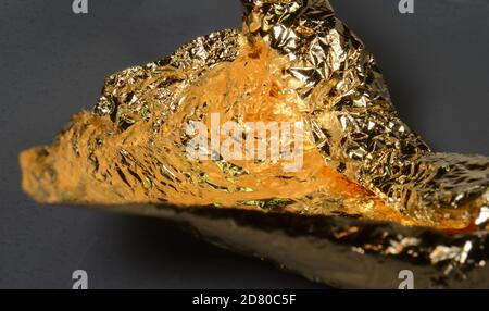 Un pezzo di oro puro chimico (Au) Foto Stock