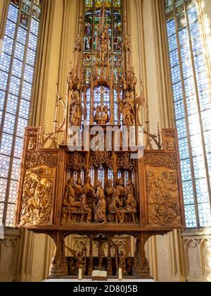 L'altare in legno intagliato del sangue Sacro di Tilman Riemenschneider in Rothenburg ob der Tauber Chiesa di San Jakob Foto Stock