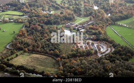 Vista aerea della proprietà gestita dal National Trust di Dunham Massey, un'attrazione turistica nei pressi di Altrincham Foto Stock