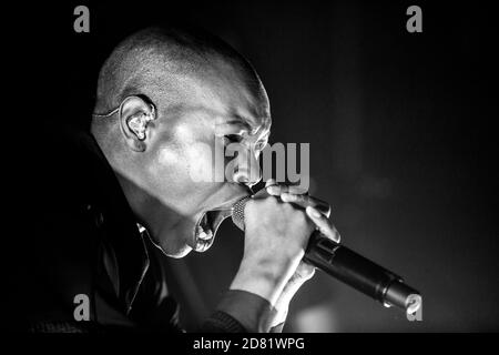 Copenaghen, Danimarca. 26 febbraio 2017. La rock band britannica Skunk Anansie esegue un concerto dal vivo al VEGA di Copenhagen. Qui il cantante e cantautore Skin è visto dal vivo sul palco. (Foto: Gonzales Photo - Lasse Lagoni). Foto Stock