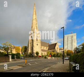 -. La Chiesa Parrocchiale di Santa Maria con tutte le anime, Kilburn Foto Stock