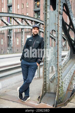 Amburgo, Germania. 22 ottobre 2020. Boris Herrmann, sportivo di vela, si trova a Speicherstadt. Credit: Daniel Bockwoldt/dpa/Alamy Live News Foto Stock