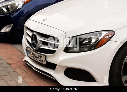 Batumi. Georgia - 11 ottobre 2020: Mercedes sulle strade di Batumi Foto Stock