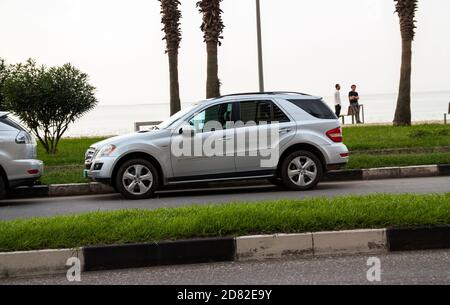 Batumi. Georgia - 11 ottobre 2020: Mercedes sulle strade di Batumi Foto Stock