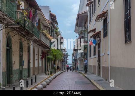 Belle facciate di edifici nel centro storico, casco Viejo, Panama City Foto Stock
