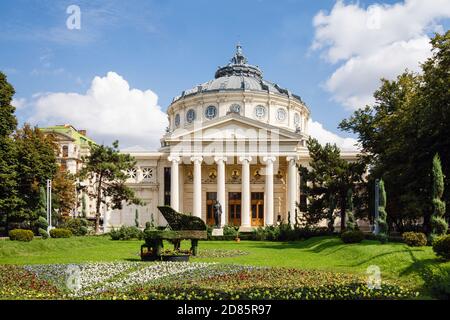 Ateneo romeno ornato del XIX secolo (Ateneul Roman 1888) Sala concerti dell'architetto francese Albert Galleron a Bucarest Romania Europa Foto Stock