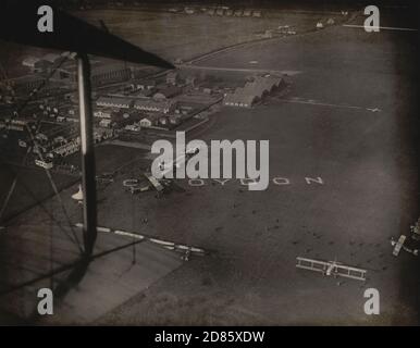 Foto d'epoca del terminal aeroportuale di Croydon London Foto Stock