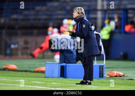 Empoli, Italia. 27 Ott 2020. Milena Bertolini (Head Coach Italy) durante Euro 2022 Qualificazioni - Italia Donne contro Danimarca, Nazionale Italiana Calcio a empoli, Italia, Ottobre 27 2020 Credit: Independent Photo Agency/Alamy Live News Foto Stock