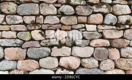 Asciugare vecchio muro di pietra Foto Stock