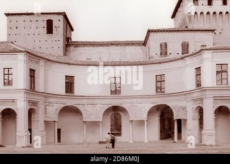 Mantova. Palazzo Ducale in Piazza Castello una delle piazze più significative del centro storico. Foto Stock