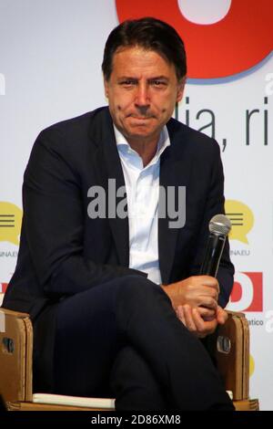 Modena, Italia, 8 settembre 2020 - Giuseppe Conte, primo ministro della Repubblica Italiana, intervista pubblica ad un evento del Partito democratico Foto Stock