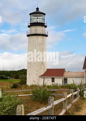 Faro di Cape Cod, alias stazione delle luci di Highland. La più antica casa di luce a Cape Cod, a North Truro, Massachusetts, USA, fine settimana del giorno del lavoro. Foto Stock