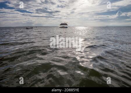 Galleggiando in acqua , Thailandia Foto Stock