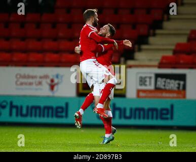 WOOLWICH, Regno Unito, OTTOBRE 27: Charlton Athletic's Conor Washington celebra il suo goalduring Sky Bet League uno tra Charlton Athletic e. Foto Stock