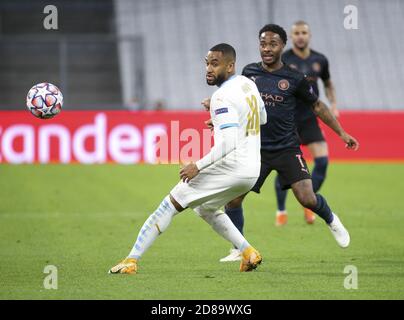 Jordan Amavi di Marsiglia, Raheem Sterling di Manchester City durante la UEFA Champions League, Group Stage, partita di calcio del gruppo C tra Olympiqu C. Foto Stock