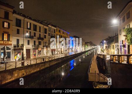 Italia, Milano, prima notte di coprifuoco Foto Stock