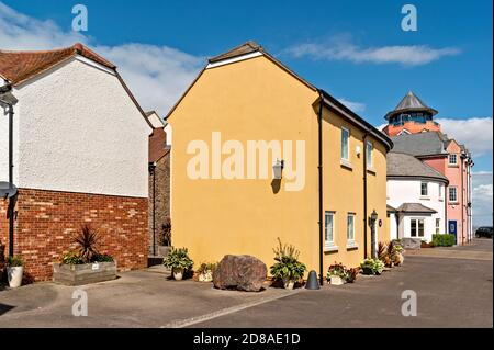 PORTISHEAD BRISTOL SOMERSET ENGLAND CASE COLORATE NELLA ZONA EASTCLIFF DELLA MARINA Foto Stock