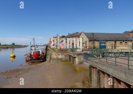 Vista del fiume Great Ouse da South Quay, King's Lynn, Norfolk, Inghilterra. Foto Stock