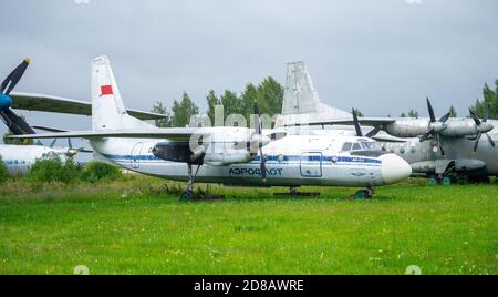 18 luglio 2018, regione di Mosca, Russia. Velivolo sovietico da passeggeri Antonov AN-24 presso il Museo Centrale dell'Aeronautica Russa di Monino. Foto Stock