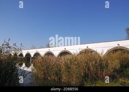 Ponte a nove archi, Neunbögige Brücke, Hortobágy, Kilenclyukú híd, Hajdú, Magyarország-Bihar, Ungheria,  , Europa, Patrimonio dell'Umanità Foto Stock