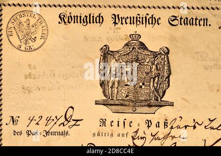 Documento tedesco: Passaporto prussiano (1848/49) con scritta gotica tedesca e dettagli manoscritti Foto Stock
