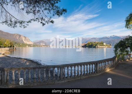 Stresa, lago maggiore, Italia. Grande lago europeo con due isole Foto Stock
