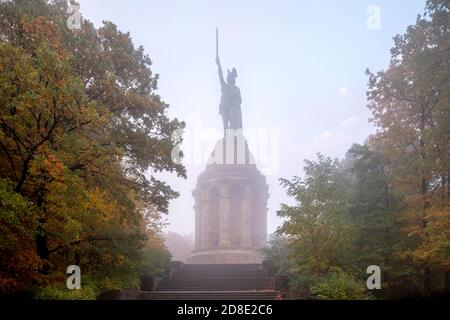 1838, Hermannsdenkmal, 1875 - Entwürfen nach von Ernst von Bandel erbaut und am 16. Agosto 1875 eingeweiht. Foto Stock