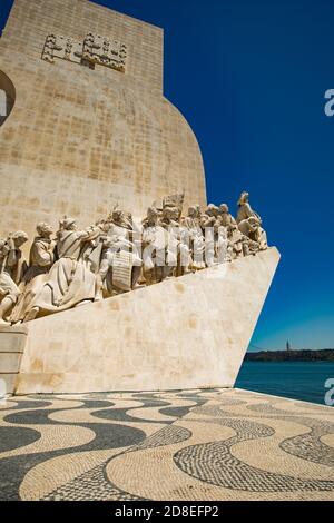 Monumento delle scoperte (Padrão dos Descobrimentos) a Lisbona, Portogallo, Europa. Foto Stock
